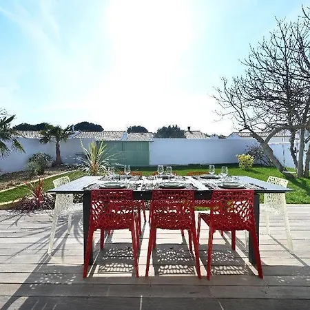 Villa With Pool Between Village, Beach, And Forest *