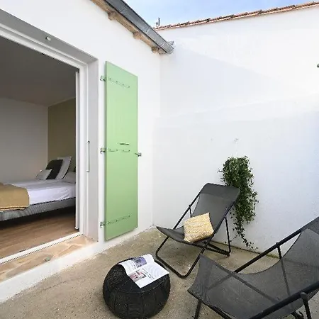 With Pool Between Village, Beach, And Forest Villa