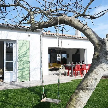 With Pool Between Village, Beach, And Forest Villa